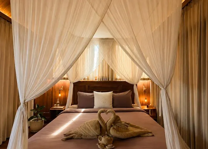 Tropical Loft Hideaway Near Сasa de vacaciones