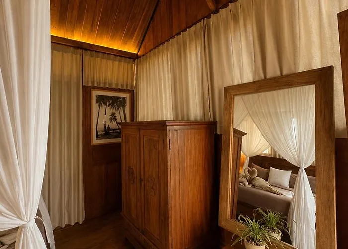 Tropical Loft Hideaway Near Сasa de vacaciones Uluwatu